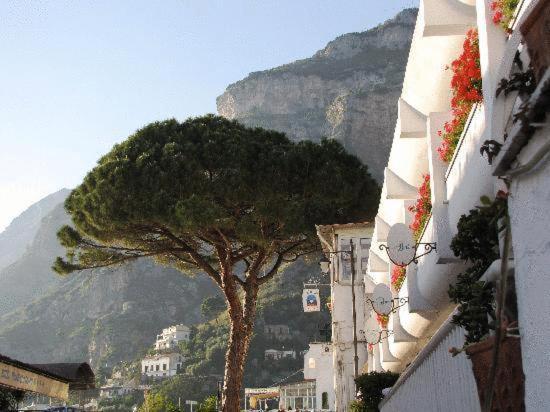Hotel Le Fioriere Praiano Luaran gambar