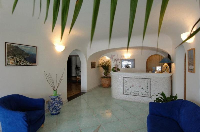 Hotel Le Fioriere Praiano Luaran gambar
