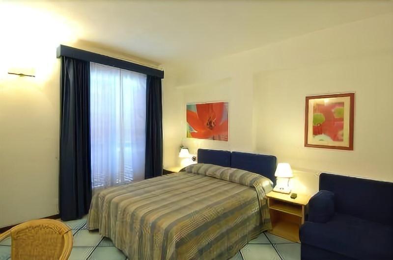 Hotel Le Fioriere Praiano Luaran gambar