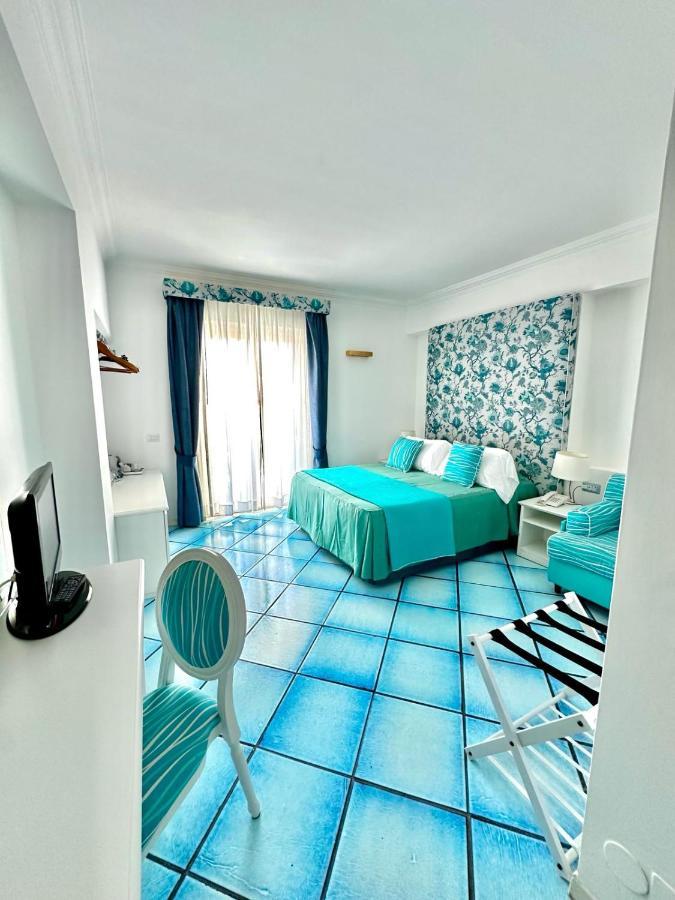 Hotel Le Fioriere Praiano Luaran gambar